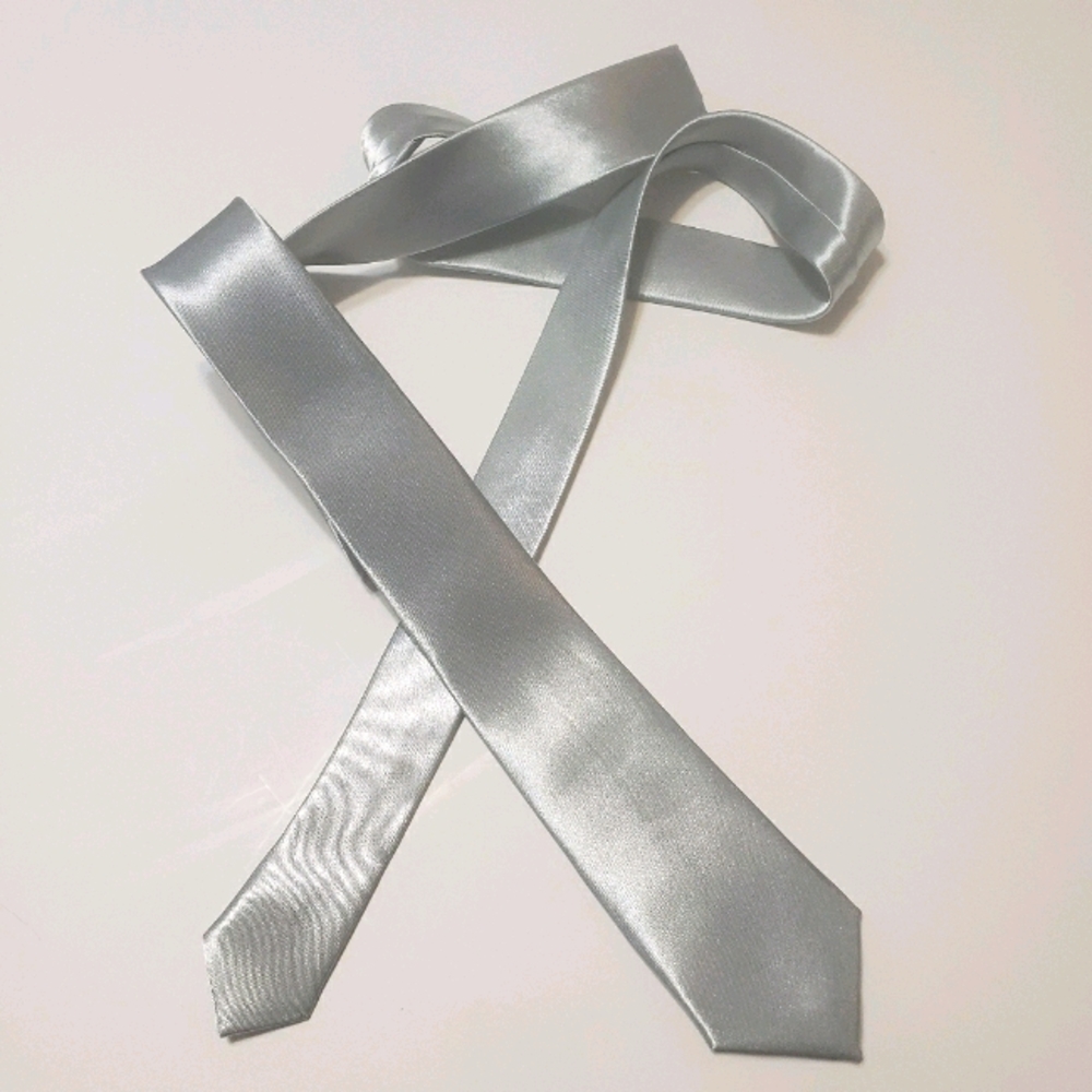 Shimmering silver tie